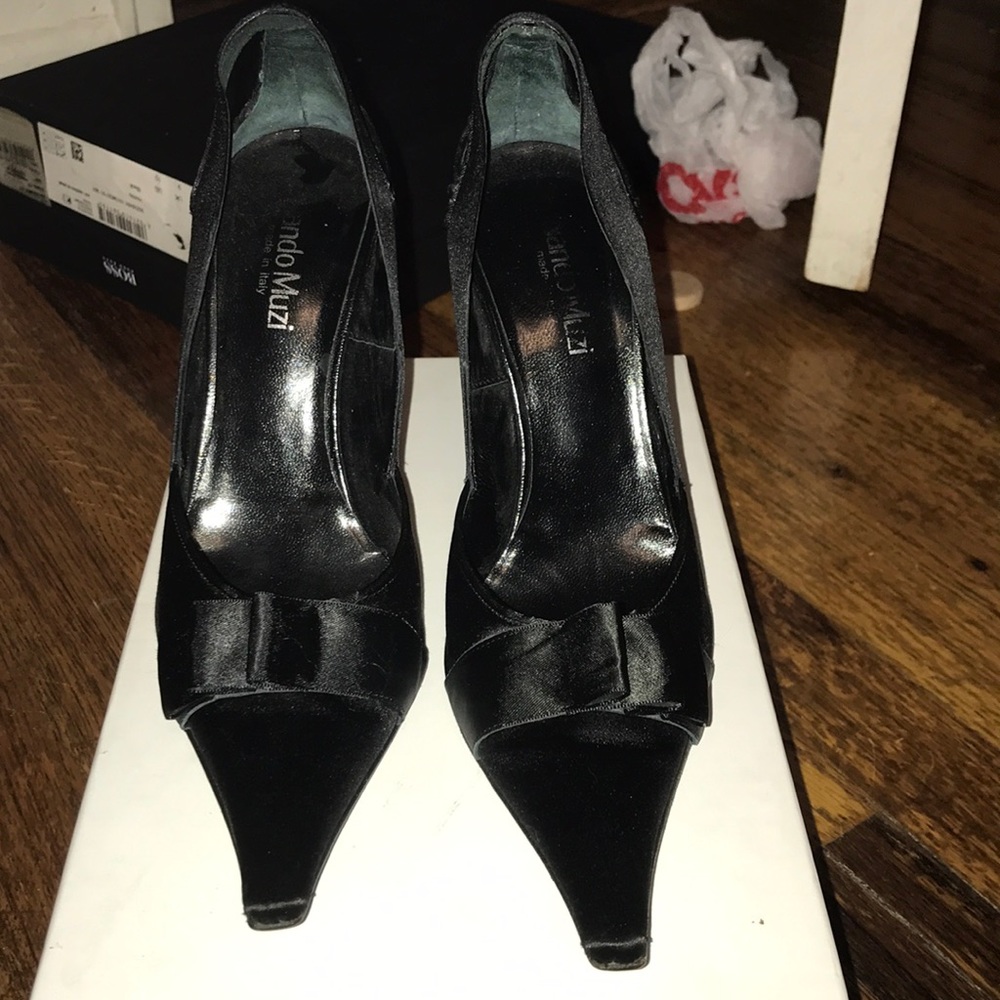 Pointed toe black satin heels